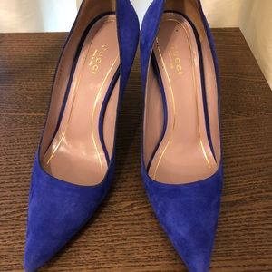 Gucci Blue Seta Nero Suede Pumps